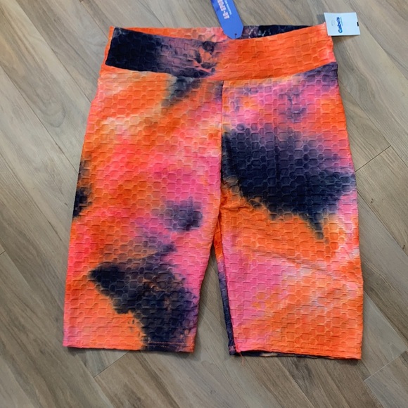 3/$15 Tie dye print honeycomb stretch longer short size 2X jrs - Picture 6 of 15